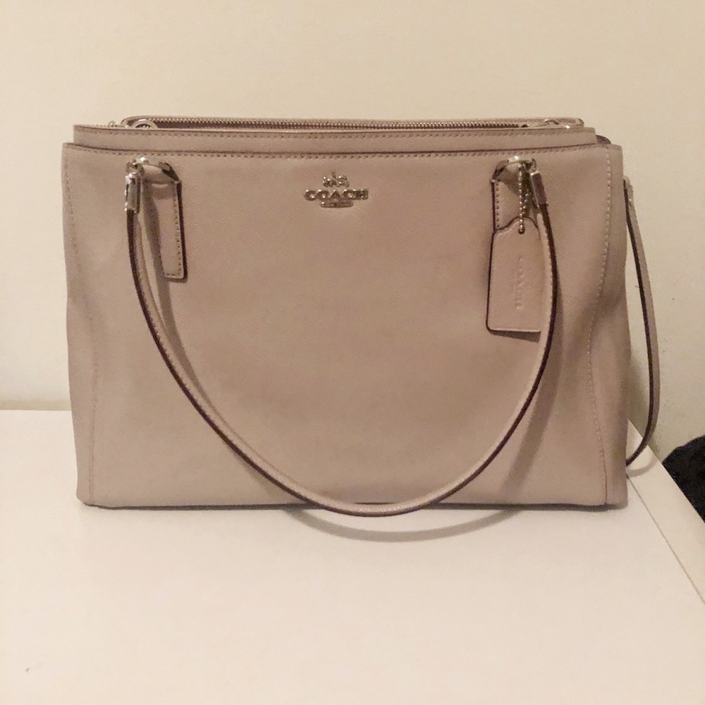 Coach hangbag